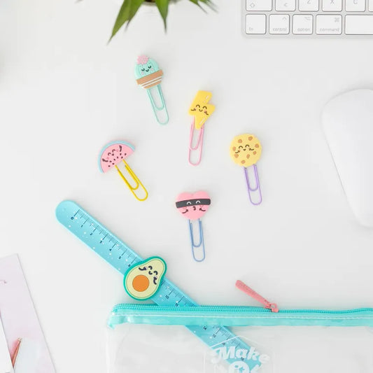 Pencil casa with set of character clips + ruler